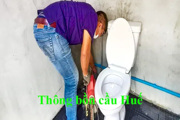 Thông bồn cầu Huế Nhật Tấn